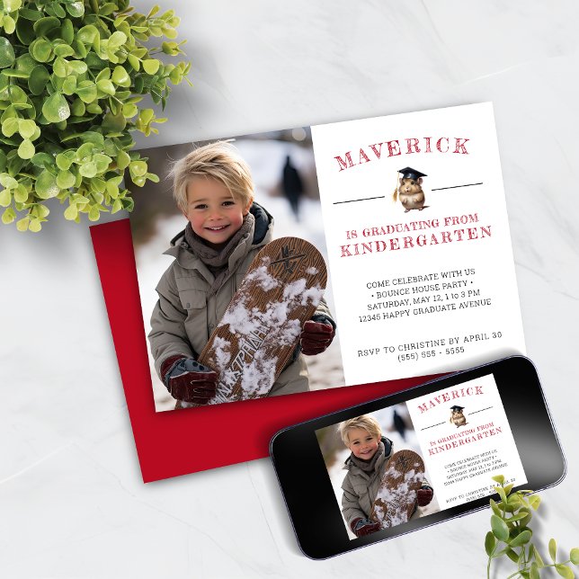 Niedlicher Hamster Kindergarten Abschluss (Rot) Einladung (Von Creator hochgeladen)