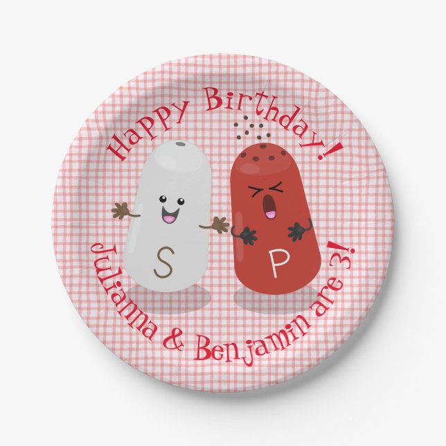 Niedlicher Happy-kawaii-Salz und Pfefferzwillinge  Pappteller (Vorderseite)
