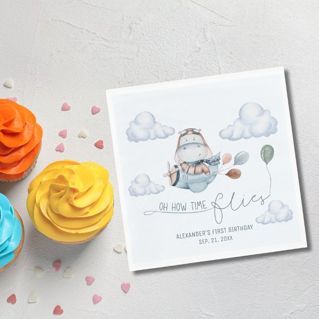 Niedlicher Hippo Fliegt Flugzeug & Wolken, erster  Serviette (Von Creator hochgeladen)