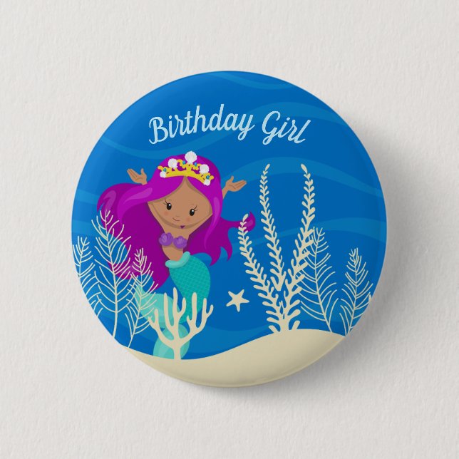 Niedlicher Hispanic Mermaid Birthday Girl Monogram Button (Vorderseite)
