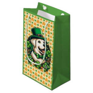 Niedlicher Hund am Sankt Patrick Kleine Geschenktüte