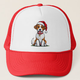 Niedlicher Hund mit Weihnachtsmannmütze Sitzen und Truckerkappe