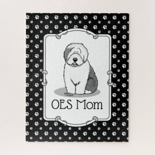 Niedlicher Hund OES Mama Alte Englische Schafhunde