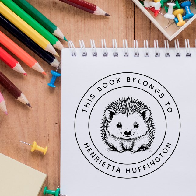 Niedlicher Igel Baby Dieses Buch gehört zum Namen  Permastempel (Von Creator hochgeladen)
