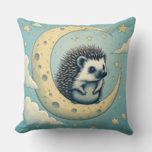 Niedlicher Igel sitzt auf zunehmendem Mond Kissen