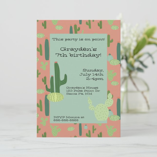 Niedlicher Kaktus Peach & Green Geburtstag Einladung (Stehend Vorderseite)