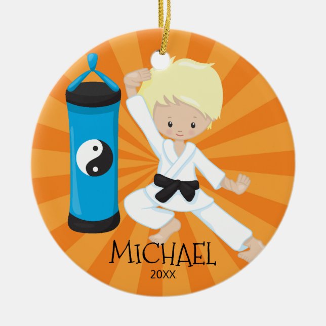 Niedlicher Karate-Jungen-personalisierte Keramik Ornament (Vorne)