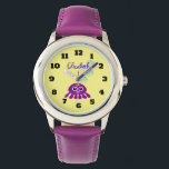Niedlicher Kawaii-Lila Quallen mit Blauer Blauer B Armbanduhr<br><div class="desc">Eine niedliche kleine Cartoon-Illustration einer lila Qualle mit rosa Flecken und großen Kawaii-Augen,  kleine blaue Wasserblasen,  die über ihrem Kopf schweben. Set auf hellgelbem Hintergrund. Personalisieren mit einem Namen.</div>
