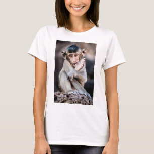Niedlicher kleiner Affe - spielerisches und anspre T-Shirt