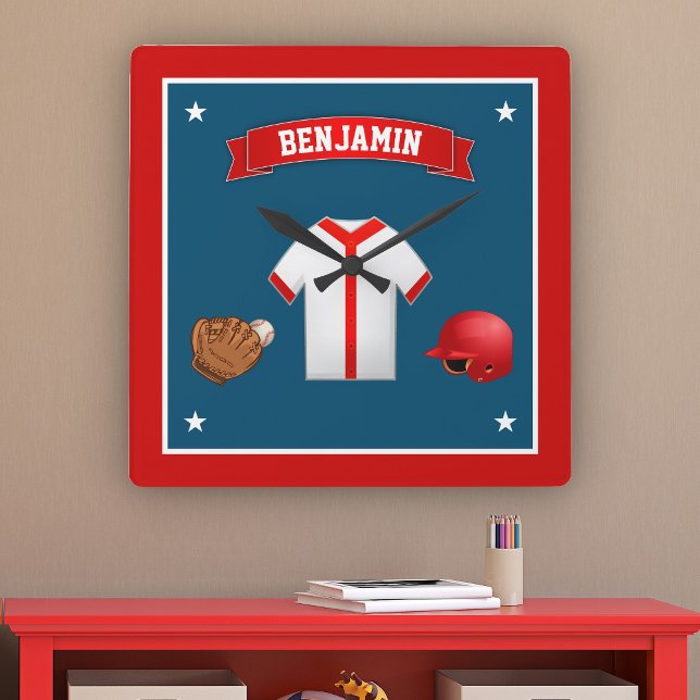 Niedlicher kleiner Baseball-Player-Kinderraum Quadratische Wanduhr (Von Creator hochgeladen)