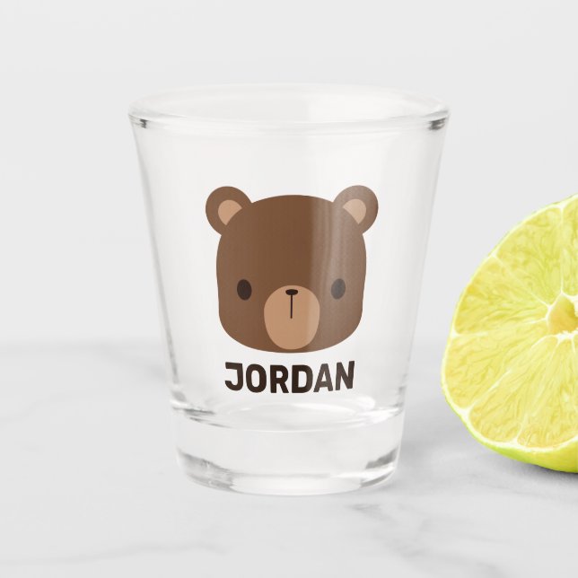 Niedlicher kleiner brauner Bär mit Personalisierte Schnapsglas (Vorderseite)