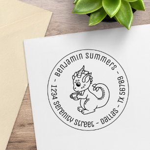 Niedlicher Kleiner Drache, der eine Pokal-Runde hä Gummistempel
