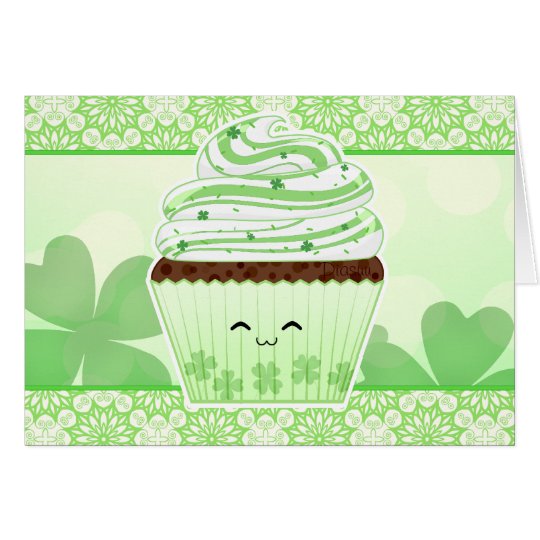 Niedlicher kleiner Kuchen kawaii St. Patricks Karte