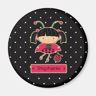 Niedlicher kleiner Ladybug-Mädchen personalisierte Magnet