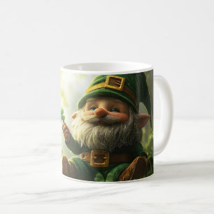 Niedlicher Kobold mit Kleeblättern und Klee Kaffeetasse