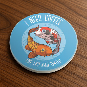 Niedlicher Koi-Karpfen Ich brauche Kaffee wie Fisc Getränkeuntersetzer