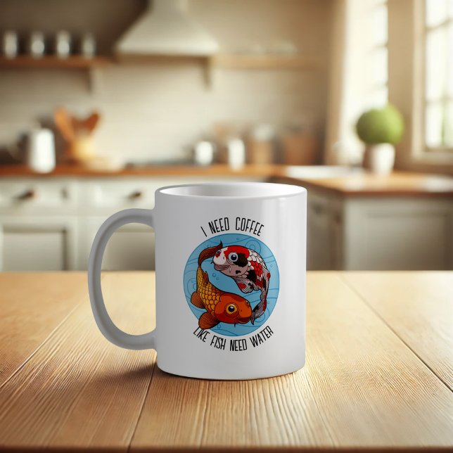 Niedlicher Koi-Karpfen Ich brauche Kaffee wie Fisc Kaffeetasse (Von Creator hochgeladen)
