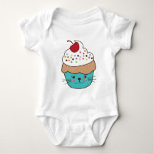 Niedlicher Kuchen-Baby-Pullover