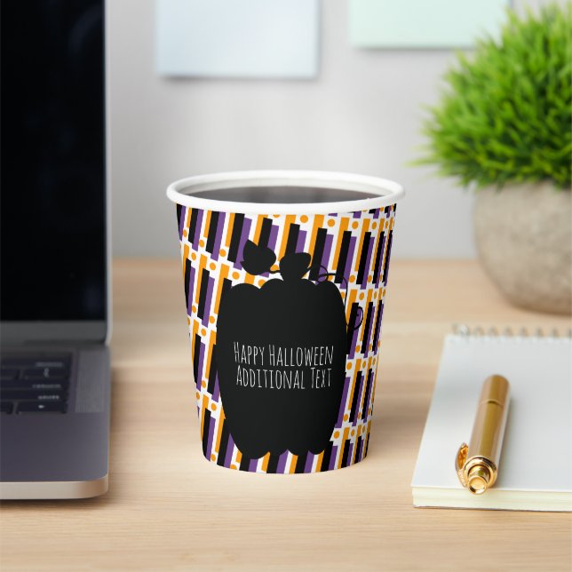 Niedlicher KürbisHalloween Geometric Lila Pappbecher (InSitu)