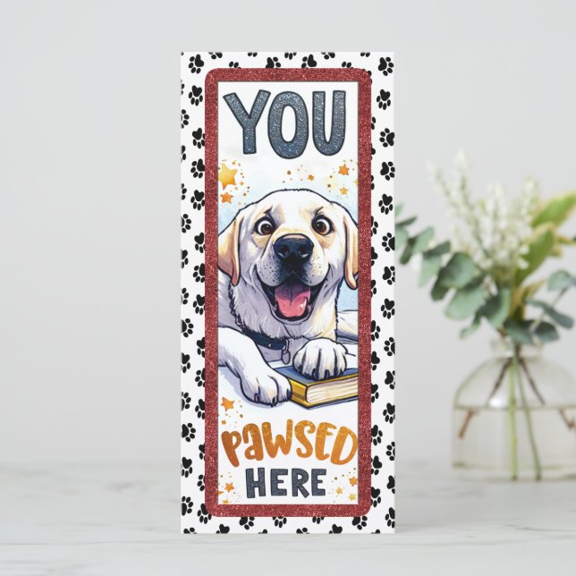Niedlicher Labrador Retriever Hund (Stehend Vorderseite)