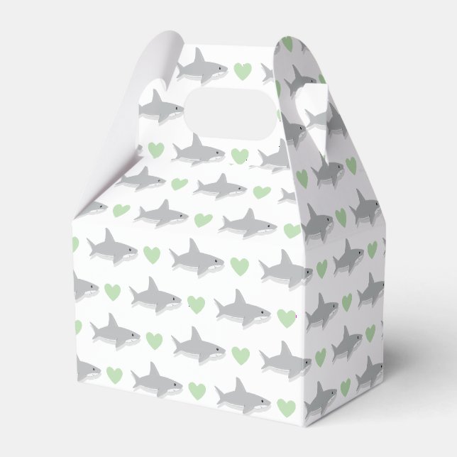 Niedlicher Little Shark Cartoon Grünes Herz Geschenkschachtel (Vorderseite)