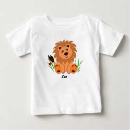 Niedlicher Löwe im Gras mit Ladybug-Baby-T - Shirt