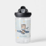 Niedlicher Luftfahrtbär Blaues Vintages Flugzeug J Trinkflasche<br><div class="desc">Die niedliche Bear Water Flasche aus dem Hause Aviation! Diese reizvolle Flasche ist mit einem bezaubernden Bären ausgestattet, der auf einem blauen Vintagen Flugzeug reitet und sich perfekt für kleine Flieger eignet. Personalisieren Sie es mit einem Namen, um es wirklich einzigartig zu machen. Aus BPA-freien Materialien gefertigt, garantiert es eine...</div>