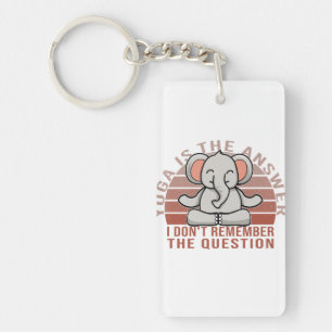 Niedlicher, lustiger Elefant beim Yoga. lustiges Y Schlüsselanhänger