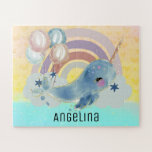 Niedlicher magischer Sea Unicorn-Individuelle Name<br><div class="desc">Narwals die Einhörner des Meeres sind seltsame und schöne Tiere mit langen Stoßzähnen ragen aus ihren Köpfen. Mit Regenbogen und Ballons gleitet dieses niedliche Meer in den zauberhaften Himmel. Ändern Sie einfach den Namen Ihres Kindes unter dem "Personalisierten" Knopf. Karo alle passenden Produkte in meinem Shop aus!</div>