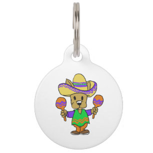 Niedlicher mexikanischer Hund mit Maracas  Rücken Haustiermarke