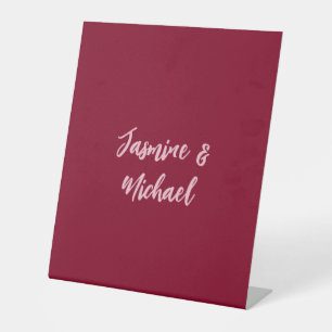 Niedlicher Minimalistischer Burgund-Rote Calligraf Sockelschild