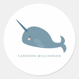 Niedlicher Narwhal in Blue Personalisiert Runder Aufkleber