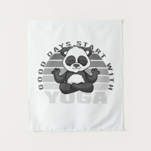 Niedlicher Panda, der Yoga macht, lustige Yoga-Pos Wandteppich