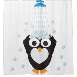 Niedlicher Penguin, der eine Dusche nimmt Duschvorhang