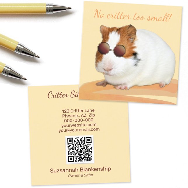 Niedlicher Pet-Care-Guinea - QR-Code Quadratische Visitenkarte (Von Creator hochgeladen)