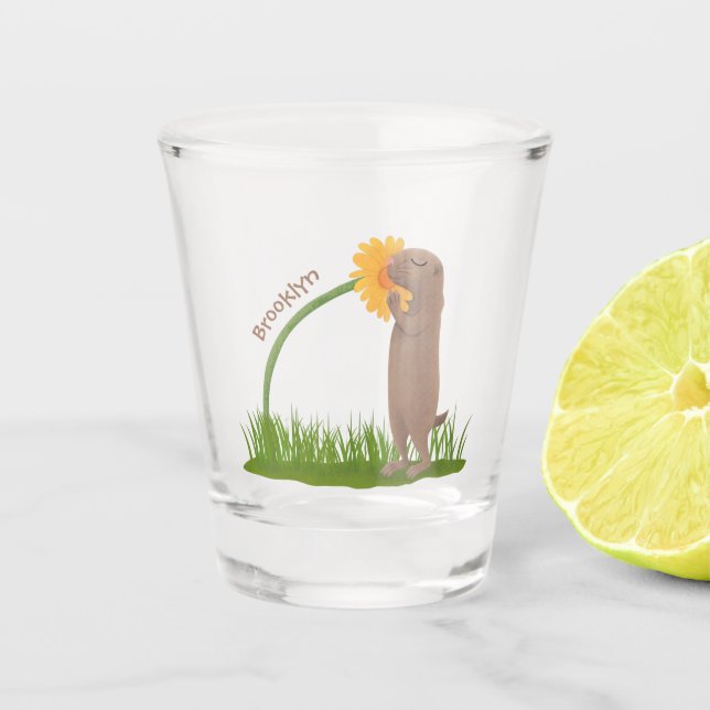 Niedlicher Präriehund schnüffelt Blume Cartoon Schnapsglas (Vorderseite)