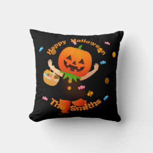 Niedlicher Pumpkin Head Trick oder Treater Hallowe Kissen
