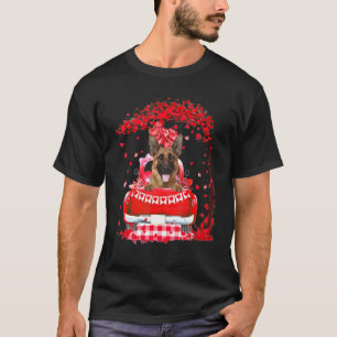 Niedlicher Red Truck German Shepherd Valentinstag  T-Shirt