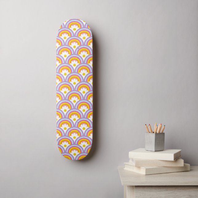 Niedlicher Regenbogen & Happy Daisy Groovy 90er Po Skateboard (Wandkunst)