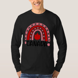 Niedlicher Regenbogen-Happy kanadischer Flaggenapf T-Shirt