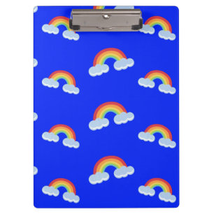 Niedlicher Regenbogen mit Wolkenmuster Klemmbrett