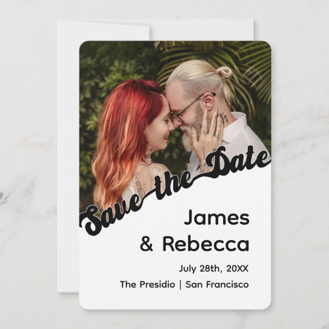 Niedlicher Retro Boho Minimalistischer Quirky Text Save The Date (Vorderseite)