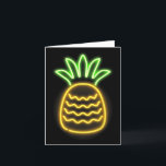 Niedlicher Retro Neon Ananas für hawaiianische Str Karte<br><div class="desc">Niedliche Ananas aus Retro für hawaiianische Strände Shirt</div>