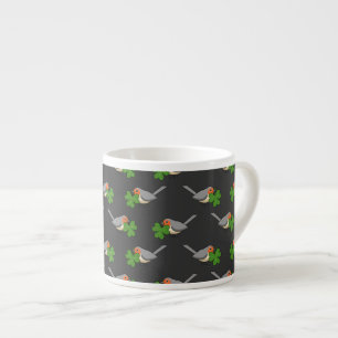 Niedlicher Robin mit Kleeblatt Clover Cartoon Espressotasse