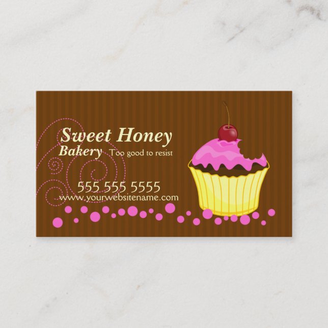 Niedlicher rosa kleiner Kuchen mit Visitenkarte (Vorderseite)