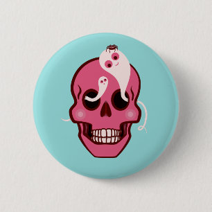 Niedlicher rosa Schädel mit Spinnen und Geistern i Button