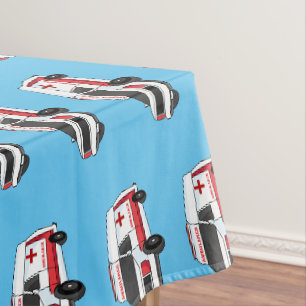 Niedlicher roter Krankenwagen Cartoon Tischdecke