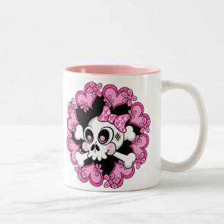 Niedlicher Schädel und Herz Zweifarbige Tasse