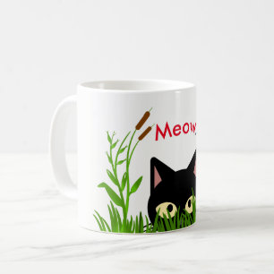 Niedlicher Schmetterlingsgarten mit schwarzer Katz Kaffeetasse