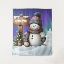 Niedlicher Schneemann am Nordpol mit Nordlichter Wandteppich